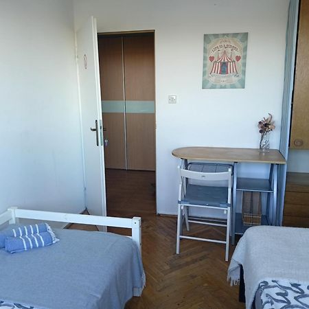 Lemuria Pokoje Wlk Niedzwiedzicy Vandrarhem Legnica Exteriör bild
